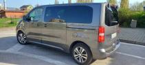 Prenájom auta 7-miestne vozidlo Peugeot Traveller (3/8)