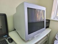 Kúpim do zbierky starý PC CRT monitor min. 19 (4/8)